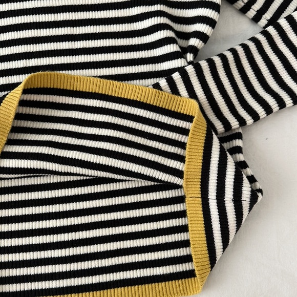 NWT Ribbed sweater - Picture 3 of 5